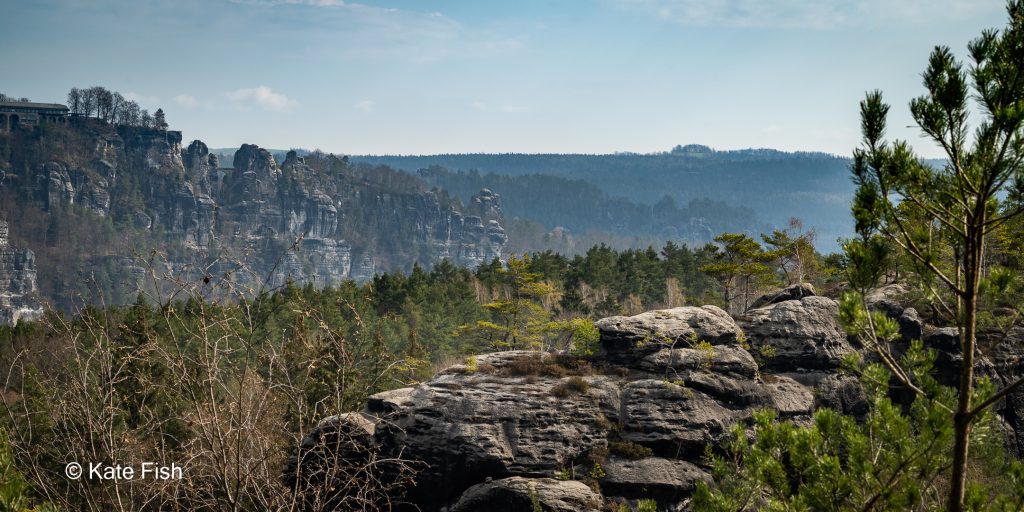 Der schöne Ausblick vom Rauenstein zur Bastei als Beispiel für ein Ergebnis aus dem PhotoWALKshop